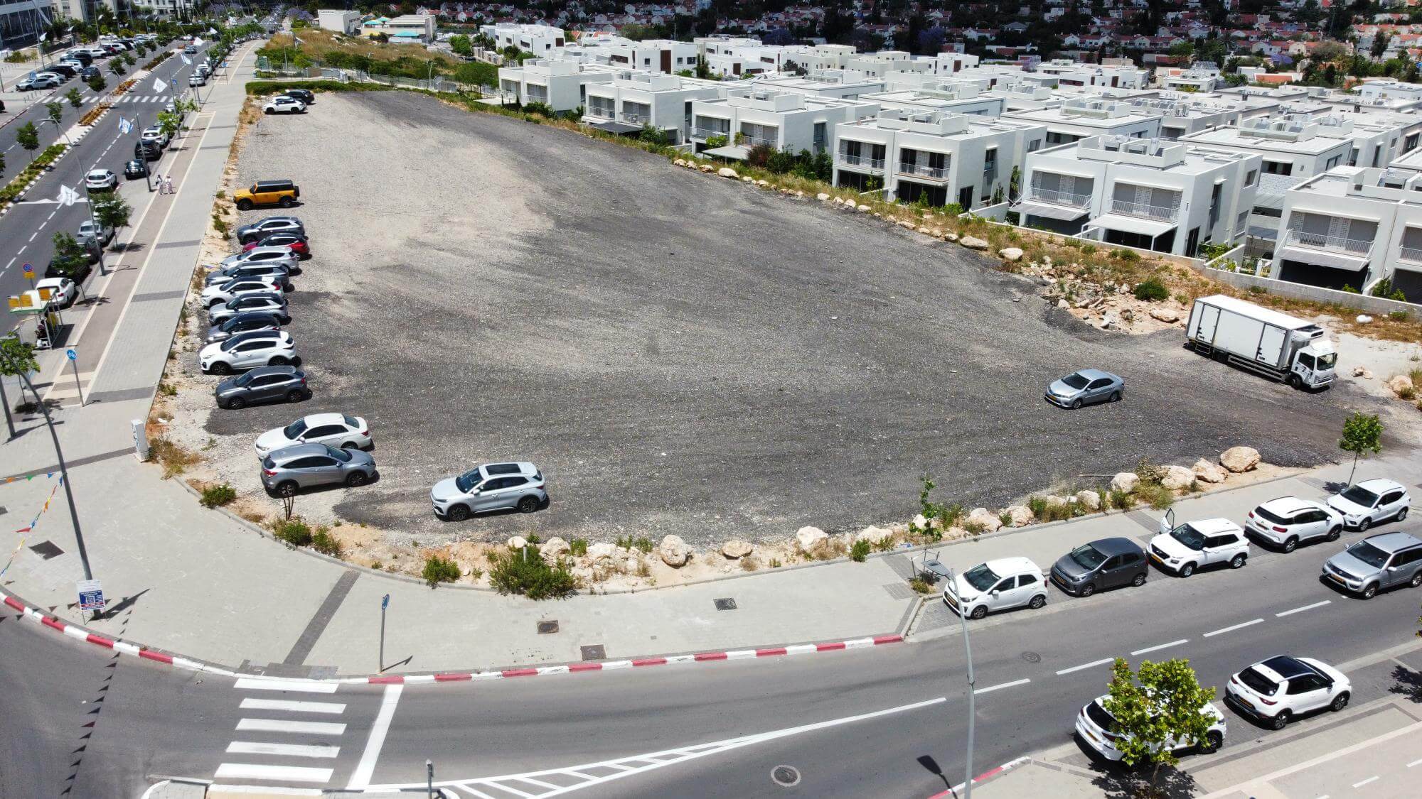 חניון זמני תרצה אתר